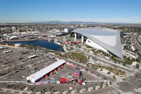 Inglewood的街景也很值得走一走(photo:nbcnews)/金享娛樂城