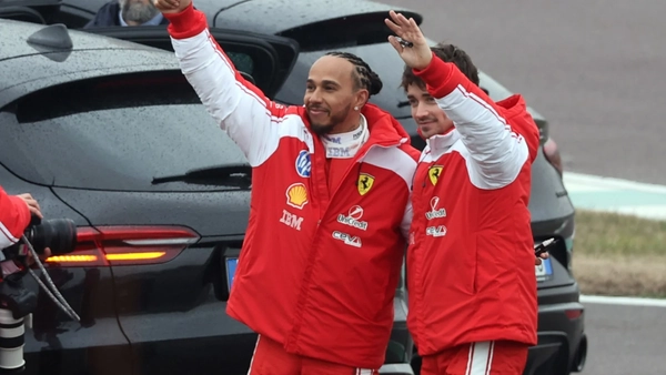 勒克萊爾與漢米爾頓雙王展現運動家精神(photo:motorsportweek)/金享娛樂城